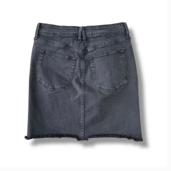 Good American - The Bombshell Twisted Seam Cut-Off Denim Skirt | Black | Size 8 - Picture 7 of 11